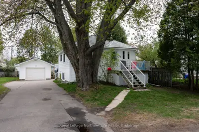 Detached in North Bay