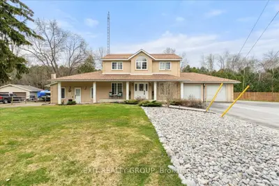 Detached in Quinte West