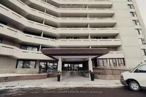 Condo Apartment in Woodroffe
