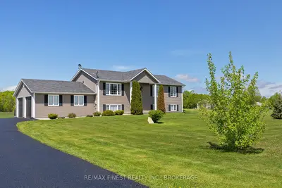 Detached in Frontenac
