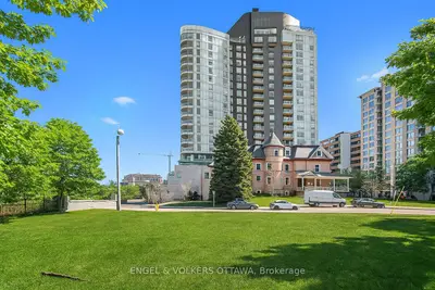Condo Apartment in Ottawa Centre