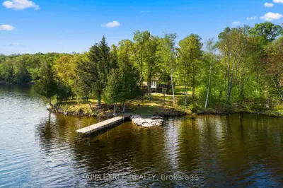 Detached in Frontenac