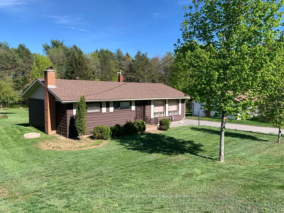 107 Albert Street N, Sundridge, ON P0A 1Z0
