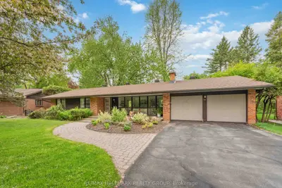 Detached in Kanata