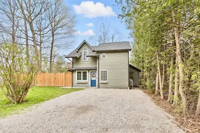 Detached in Goderich