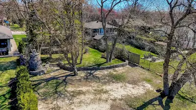 Detached in North Bay