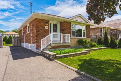 Detached in Hamilton