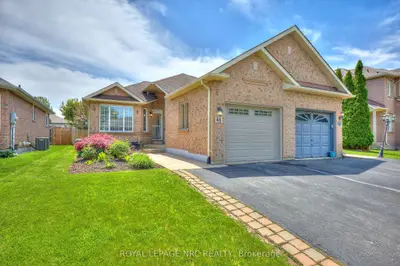 Semi-Detached in Welland