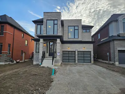 Detached in Woodstock