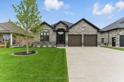 Detached in North Perth