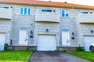 Att/Row/Townhouse in Orleans - Convent Glen and Area