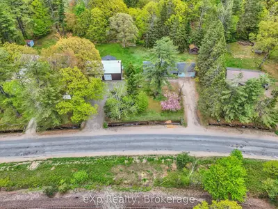 Detached in Gravenhurst
