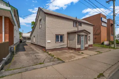 Detached in Thorold