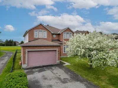 Detached in Hunt Club - South Keys and Area