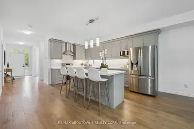 Att/Row/Townhouse in Niagara Falls