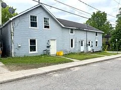 25 Church Street W, Smiths Falls, ON K7A 1P6