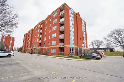 77 BASELINE Road W 402, London South, ON N6J 1V5