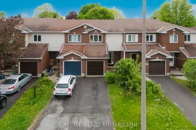 Att/Row/Townhouse in Barrhaven