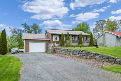 Detached in Frontenac