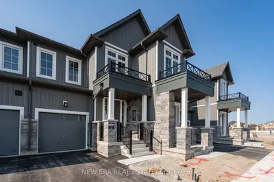 Att/Row/Townhouse in Erin