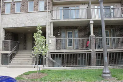 Condo Townhouse in Kitchener