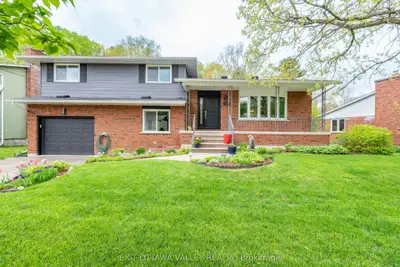 Detached in Deep River