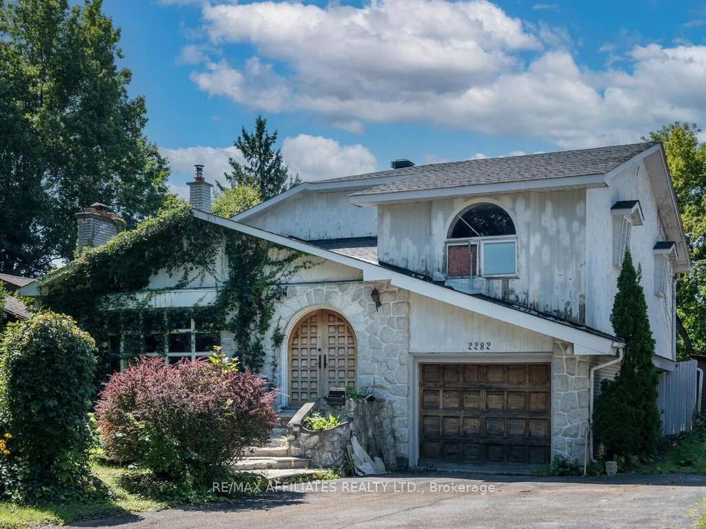 2282 CRANE Street S, Elmvale Acres and Area, ON K1G 3C7