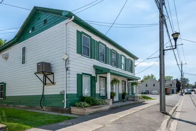 Duplex in Prince Edward County