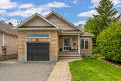 Duplex in Orleans - Convent Glen and Area