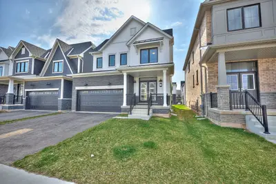 Detached in Welland