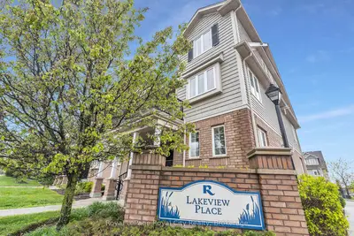 Condo Townhouse in Guelph