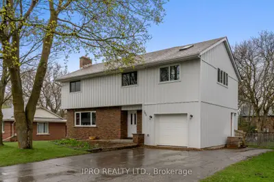 Detached in Erin
