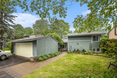 Detached in Kanata