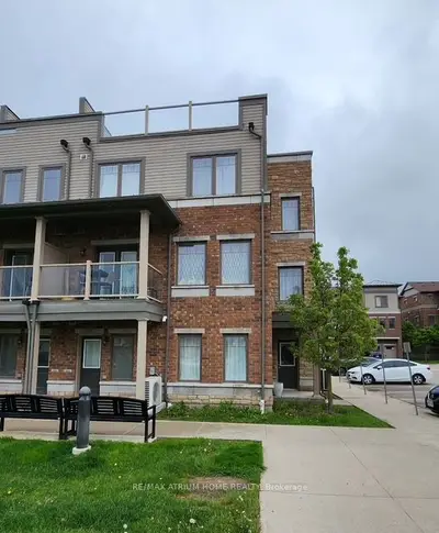 Condo Townhouse in Kitchener