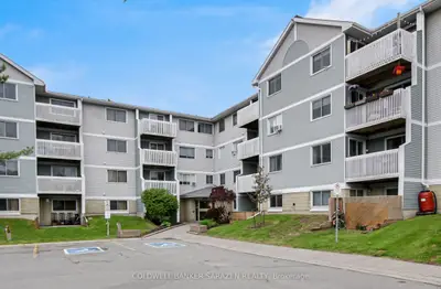 Condo Apartment in Cityview - Parkwoods Hills - Rideau Shore