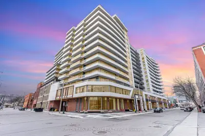 Condo Apartment in Hamilton