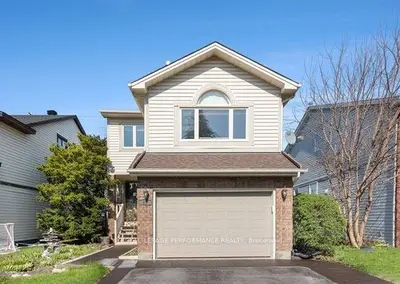 27 Briermoor Crescent, Hunt Club - South Keys and Area, ON K1T 3G7