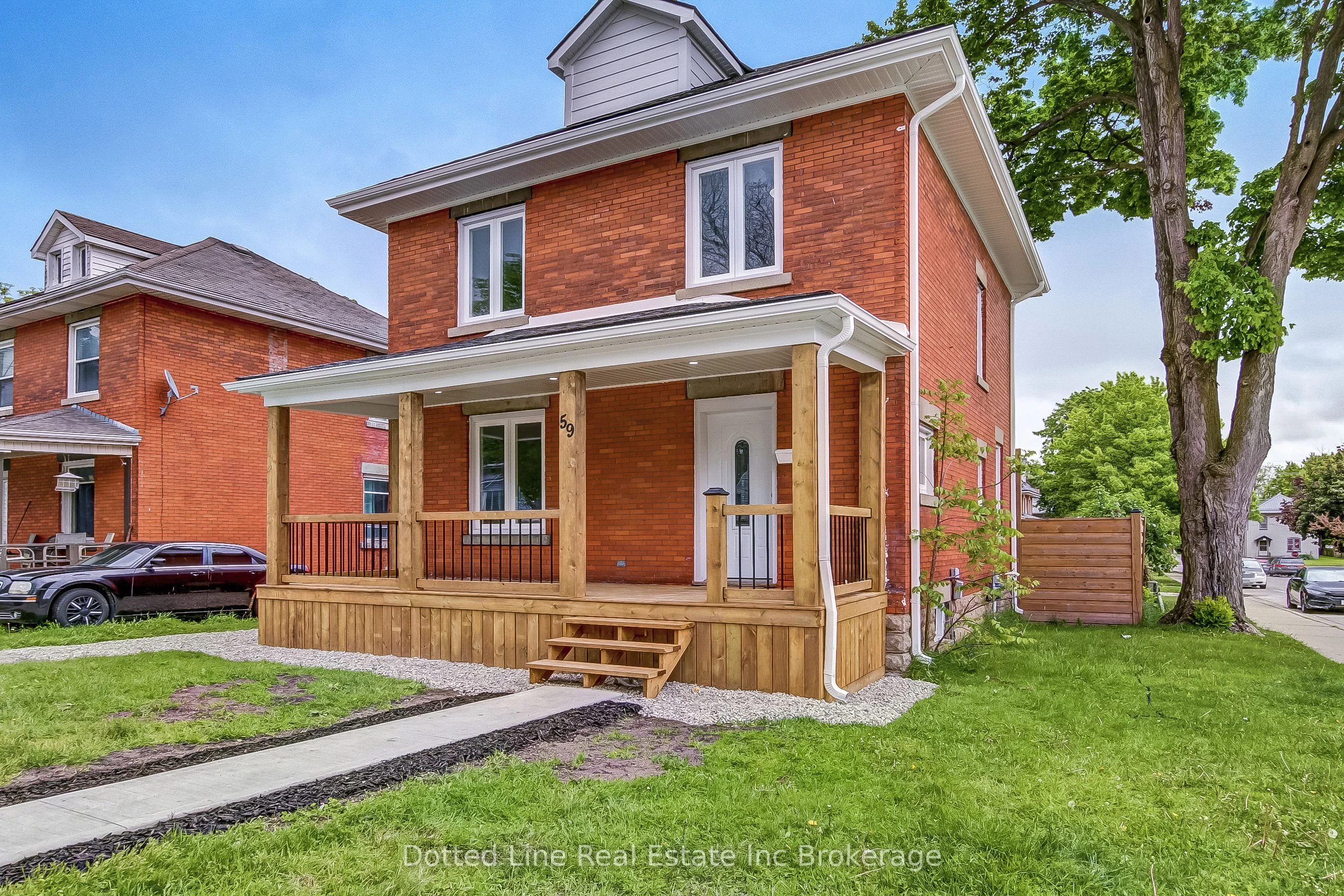 59 Brock Street W, Tillsonburg, ON N4G 2A4