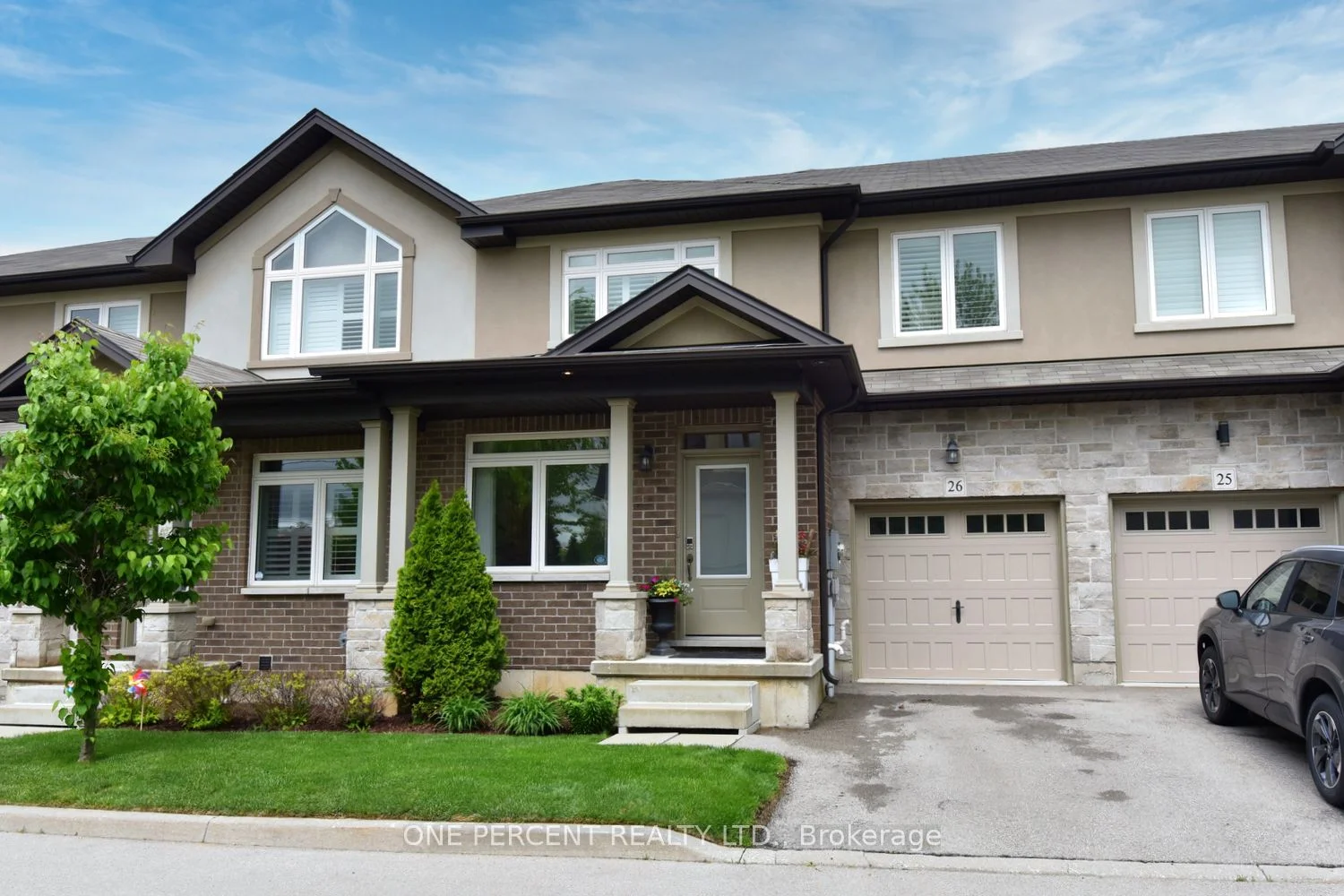 Att/Row/Townhouse in Hamilton