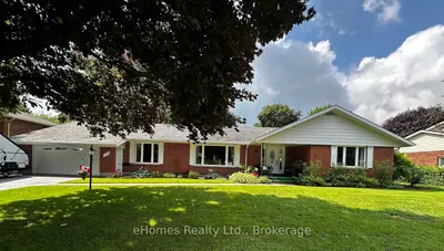 Detached in Owen Sound
