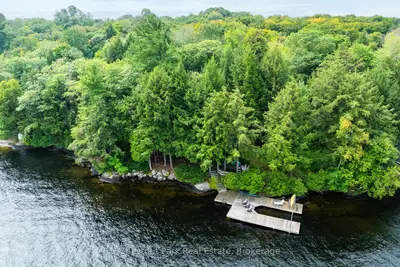 Detached in Muskoka Lakes