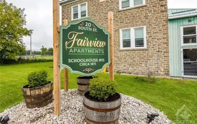 Fourplex in Edwardsburgh/Cardinal