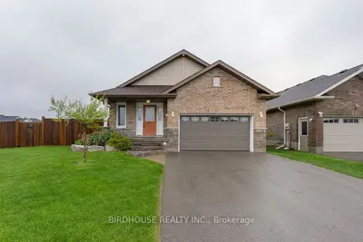 Detached in Kawartha Lakes