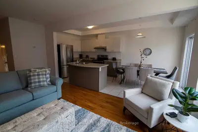 70 Palace Beach Trail, Hamilton, On L8e 0b9