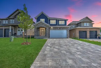 Detached in Middlesex Centre