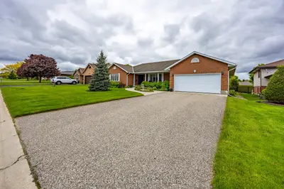 Detached in Tillsonburg