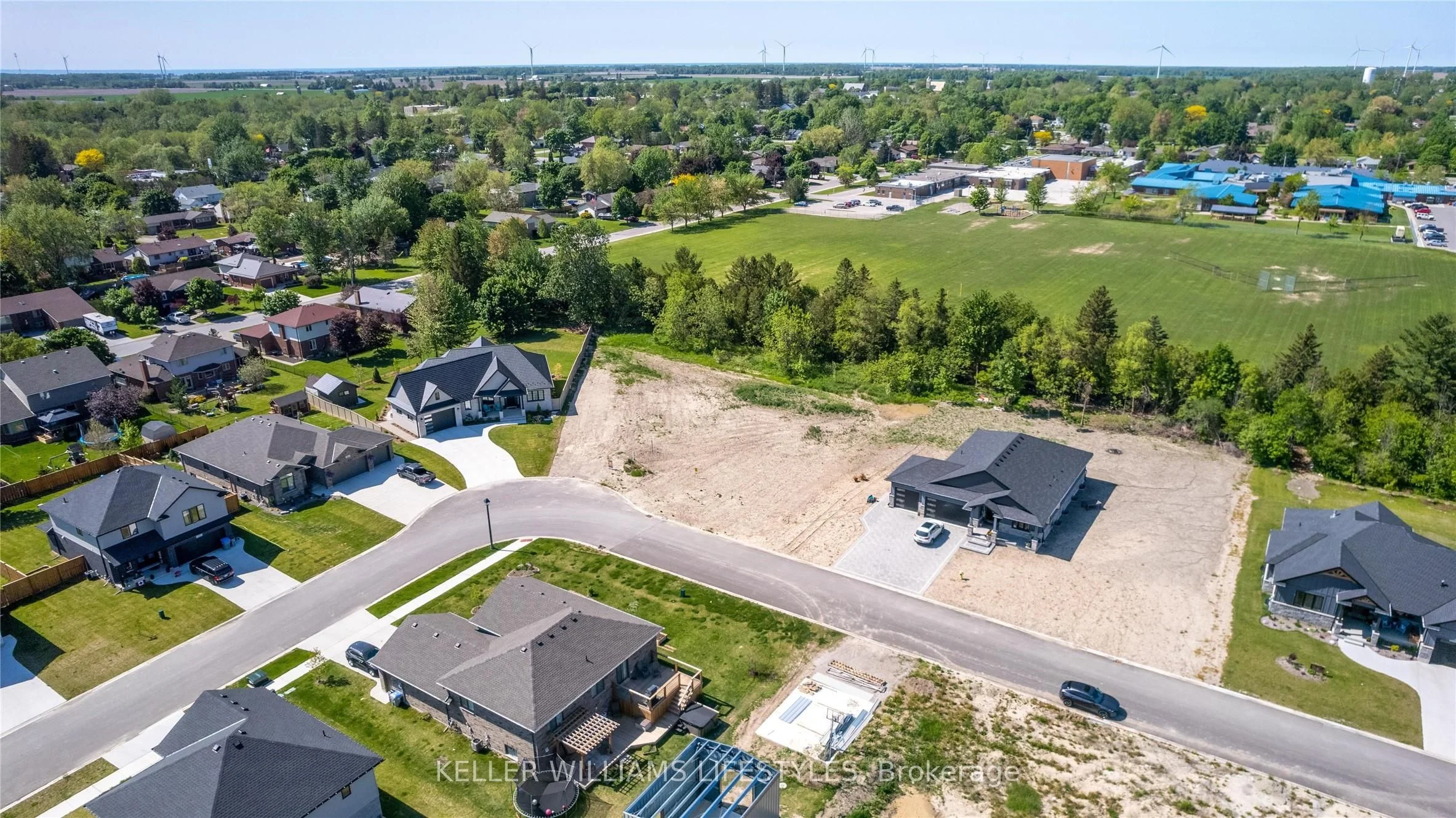 118 Phibbs Street, Lambton Shores, On N0n 1j0