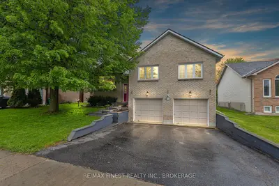 Detached in Kingston