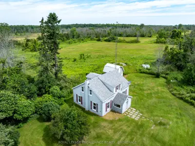 Detached in Greater Napanee