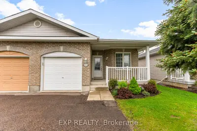 Att/Row/Townhouse in Arnprior